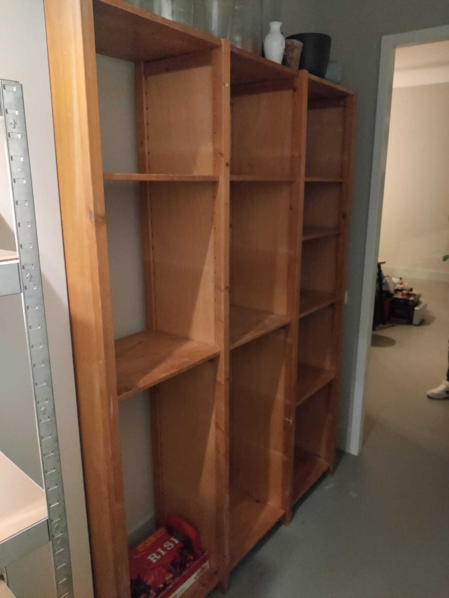 IKEA LUNDIA KAST in Amsterdam Huis en Inrichting, Kasten en Berging