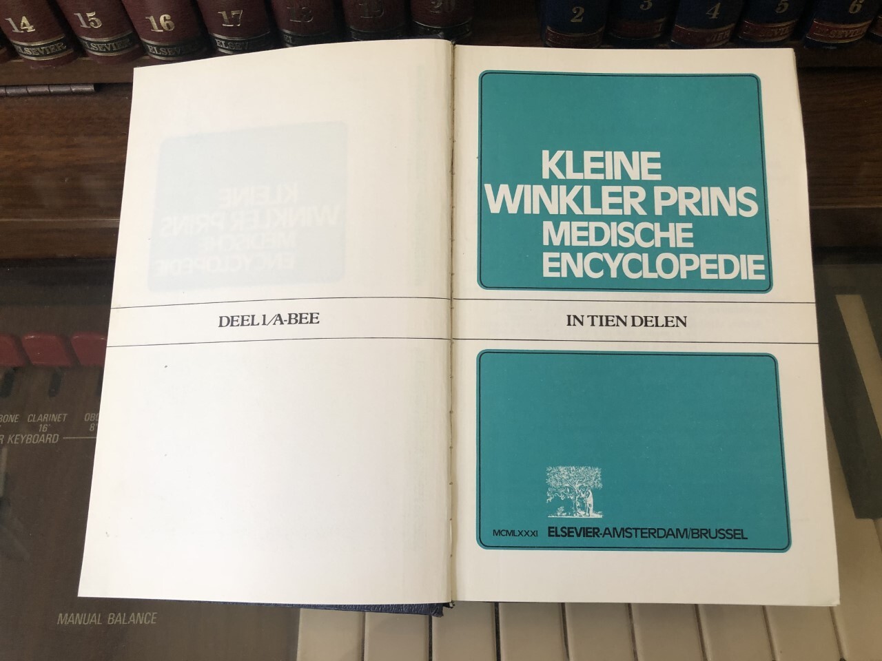 KLEINE WINKLER PRINS INCLUSIEF MEDISCHE ENCYCLOPEDIE In Leiden - Boeken ...