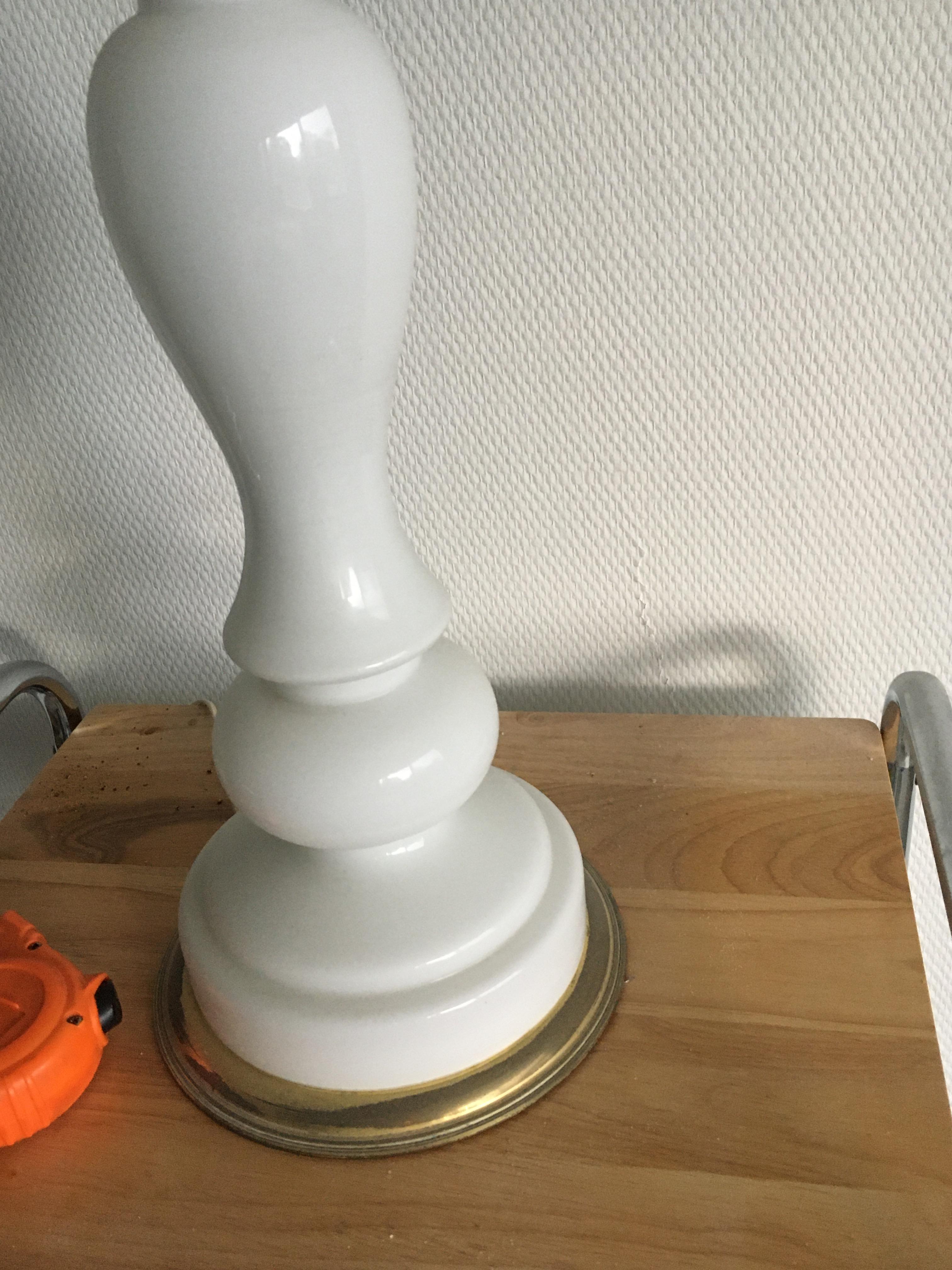 VINTAGE LAMP VAN PORSELEIN MET LOSSE GLAZEN KAP in Linschoten Huis en