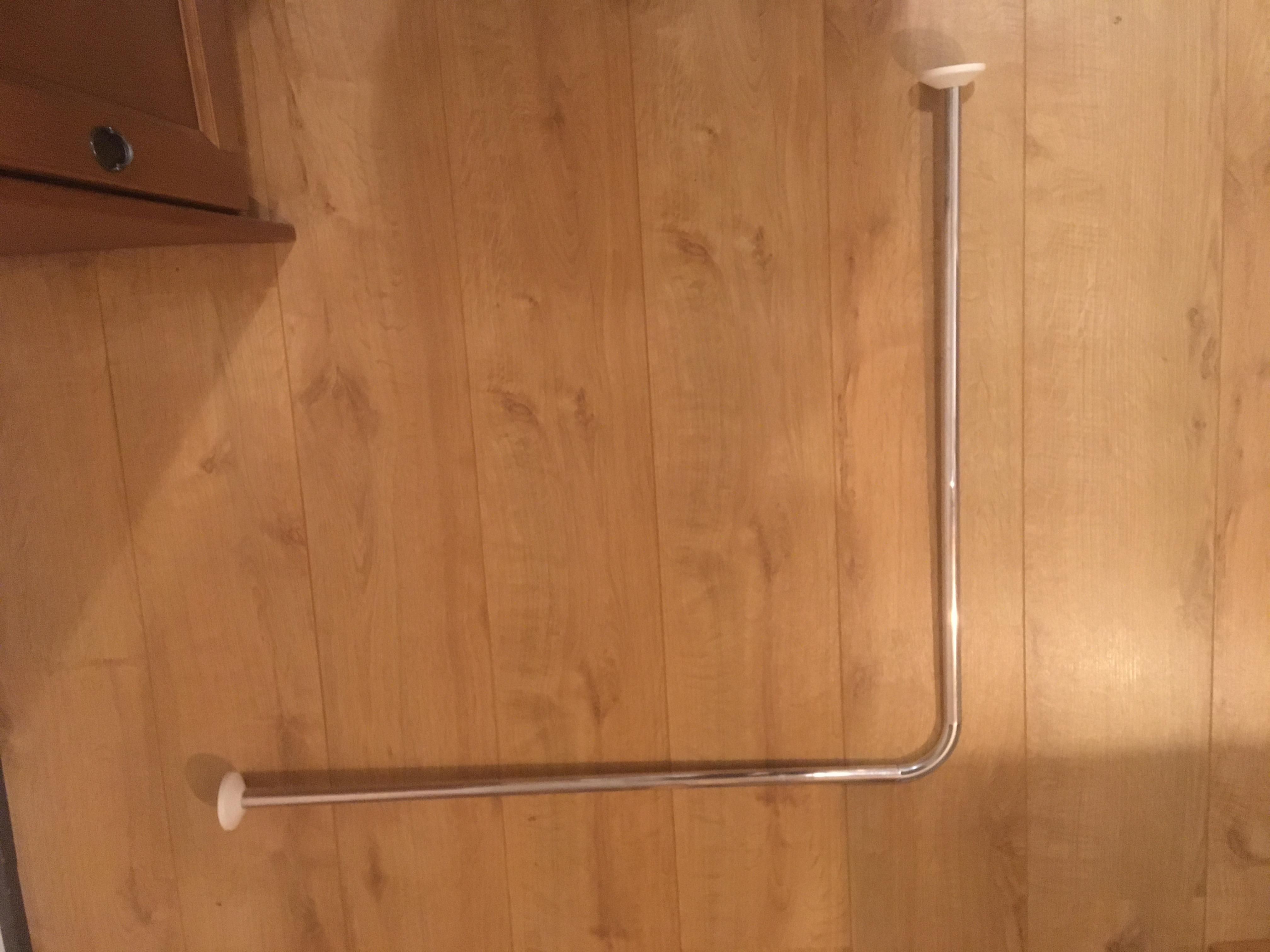 DOUCHEGORDIJN RAIL/STANG in Utrecht Doehetzelf, Sanitair en Tegels