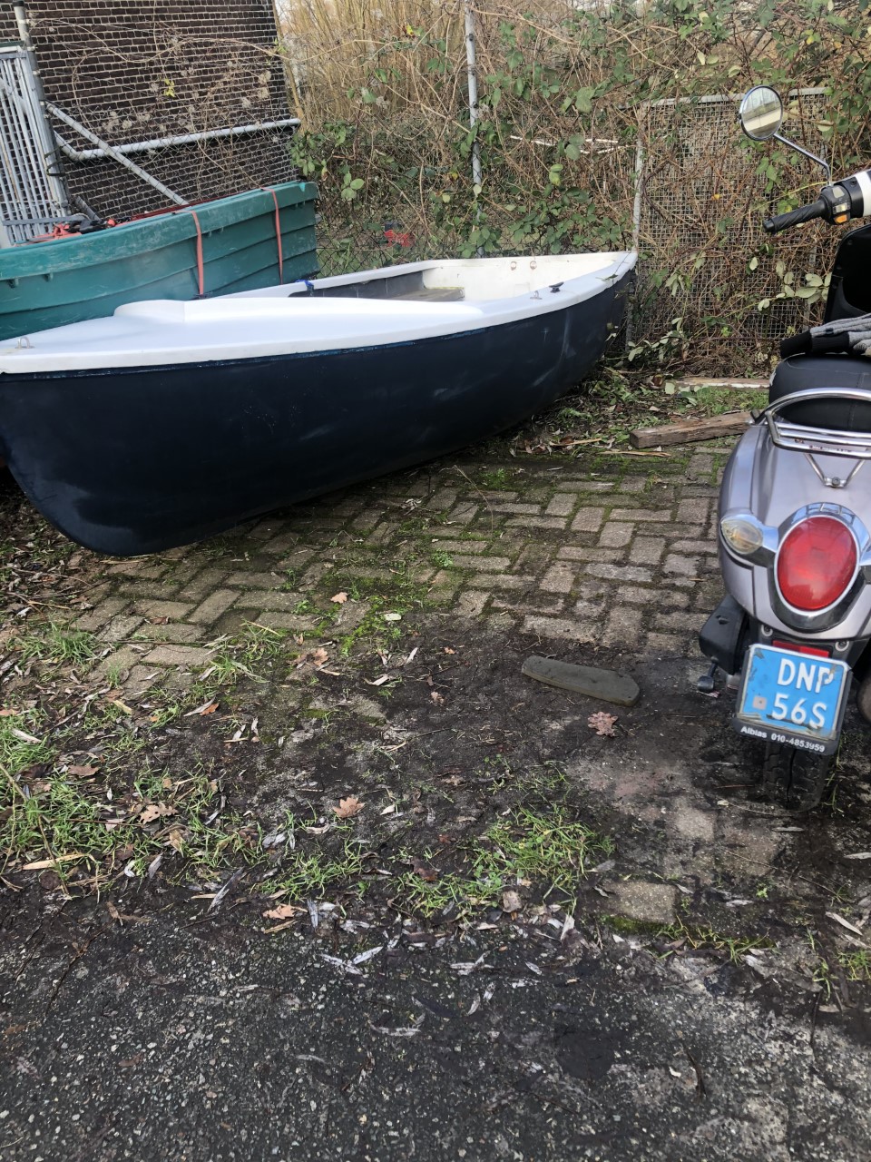 LEUK KLEIN BOOTJE in Rotterdam Watersport, Overig Gratis af te halen