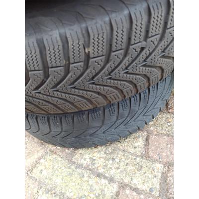 4 stalen velgen met winterbanden Fiat Panda