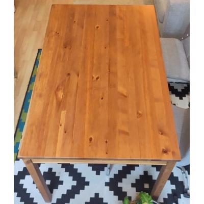 Basis houten tafel