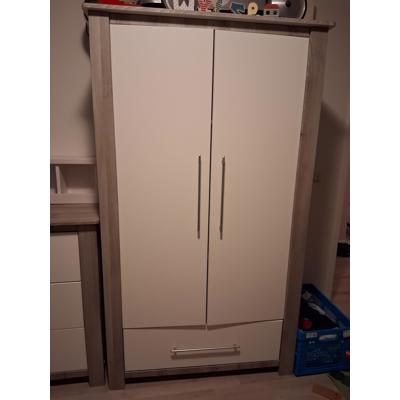 Garderobekast 