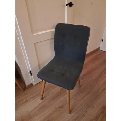 4 stoelen 