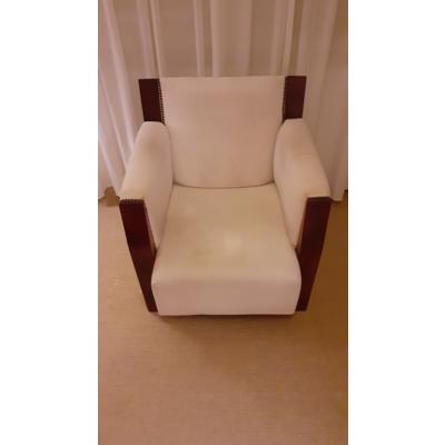 Stoel met stoffen bekleding