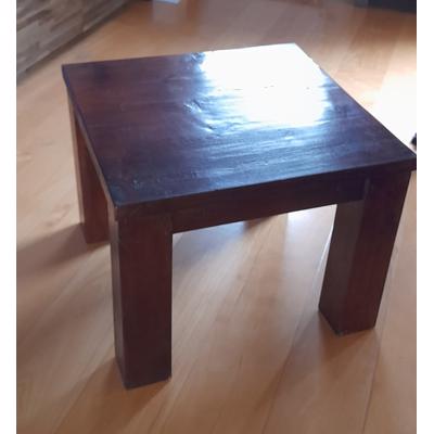 Bijzettafel van massie hout