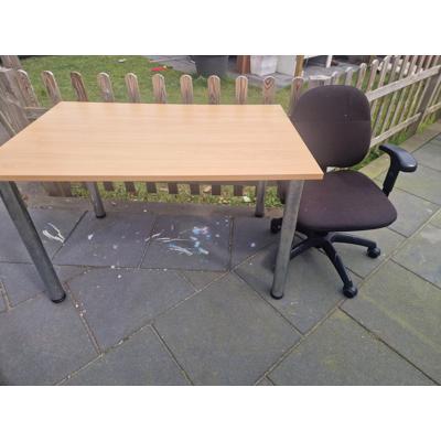 Bureau + bureaustoel