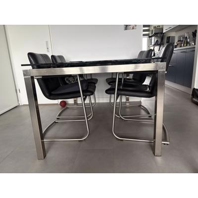 Gratis eetkamertafel