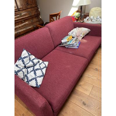 1 jaar oude rode bank 2,5 Zits 