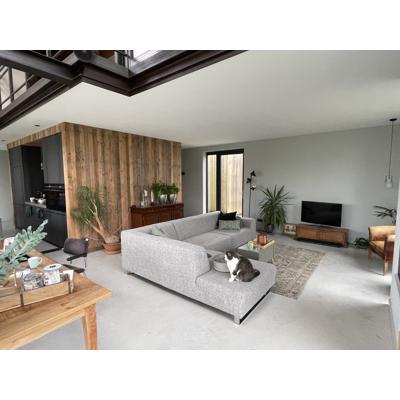 Gratis grijze hoekbank