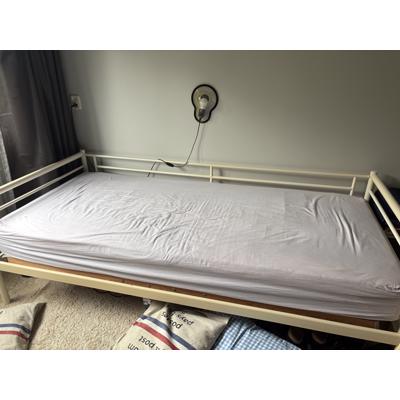 IKEA stalen bed eenpersoons 
