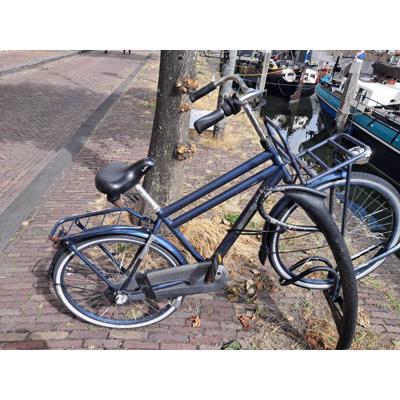 Kinderfiets, merk Sparta, veel gebruikt, maar nog goed voor in de stad.