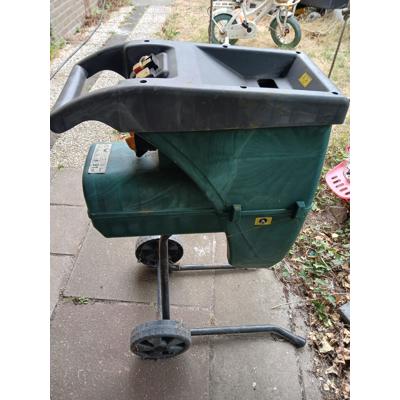hakselaar moet nagekeken worden