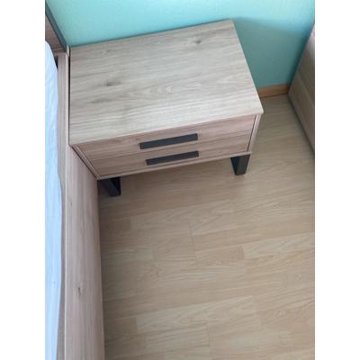 nachtkastje moet weg wegens verhuizing 