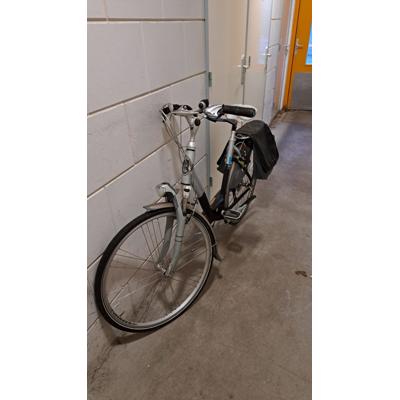 Twee heren fietsen om op te knappen