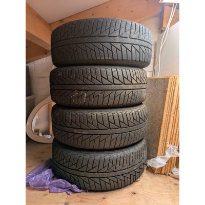WINTERKLAAR? 4 WINTERBANDEN OP BMW-VELG – 205/55 R16