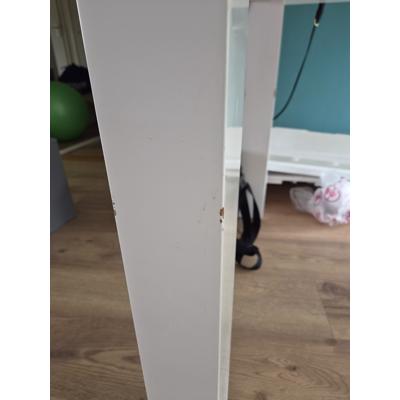 Big white table