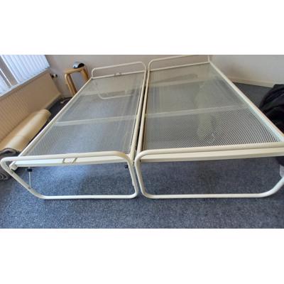 Bed met onderschuifbed