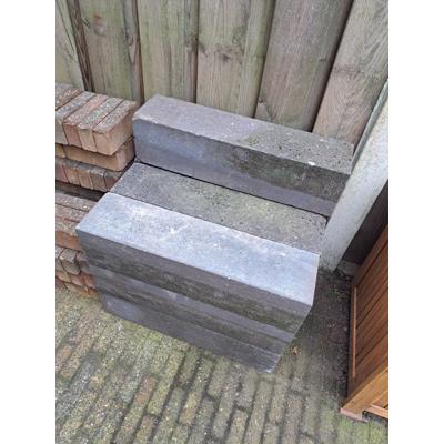 10 stuks betonnen borderranden 60cm lang 15cm in het vierkant 