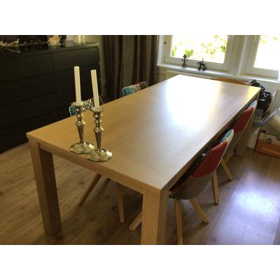 Mooie hard houten eettafel