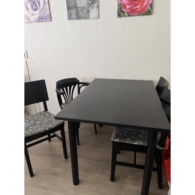 Eetkamertafel met 5 stoel