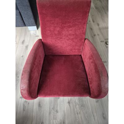 Bordeauxrode stoel