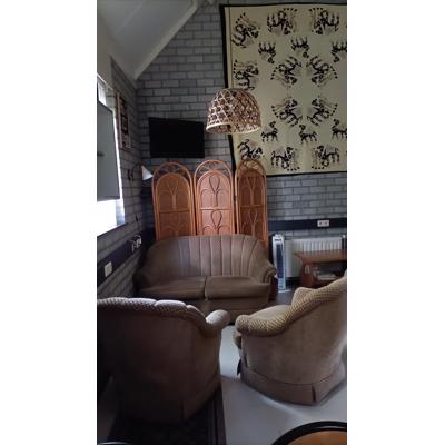 Bankje met 2 fauteuiltjes van stof