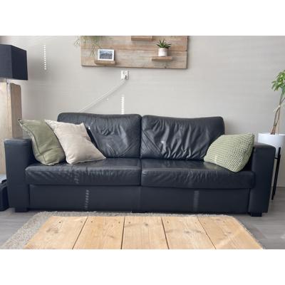 Mooie zwart leren bank