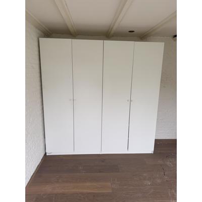 Kleding Kast gratis op te halen