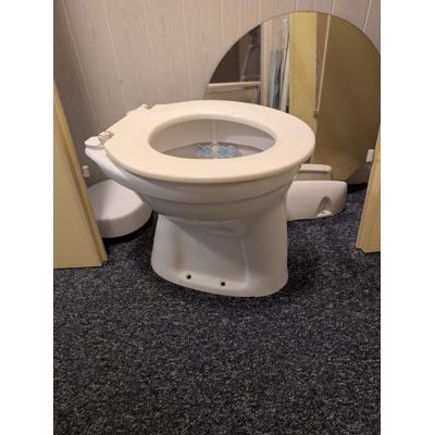 Toiletpotten en wasbakken
