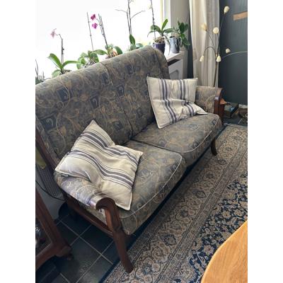 Klassieke 2 zitsbank met 3 fauteuils 