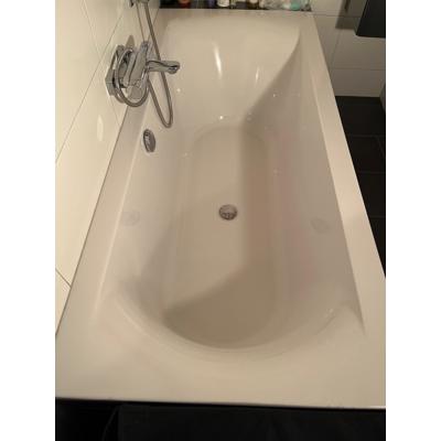 Ligbad in goede staat  wegens verbouwing