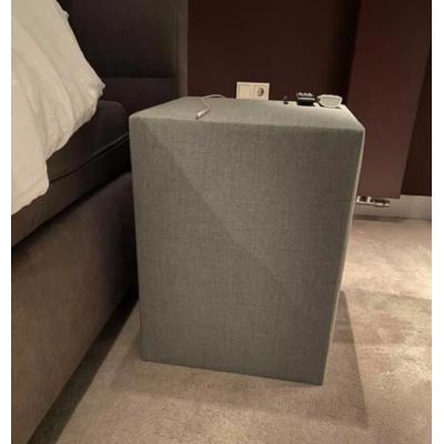 Grijze nachtkastjes / hockers