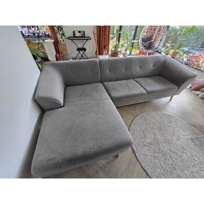 Gratis grijze hoekbank