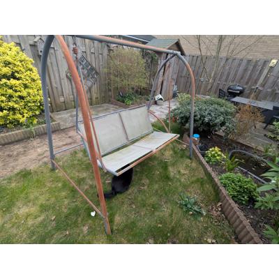 Schommelbank 2m like verf nodig 