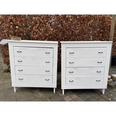 2 houten Ikea ladekasten , 