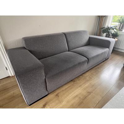Gratis Bank en Love seat