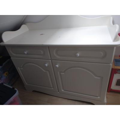 Commode met wandplank 