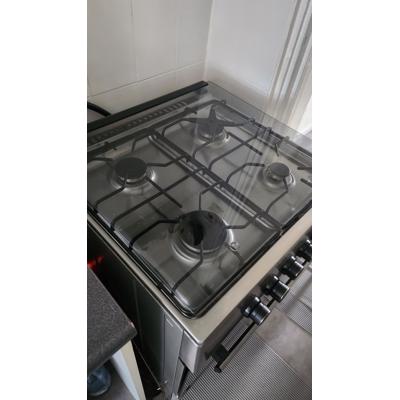Gasfornuis met electrische oven 