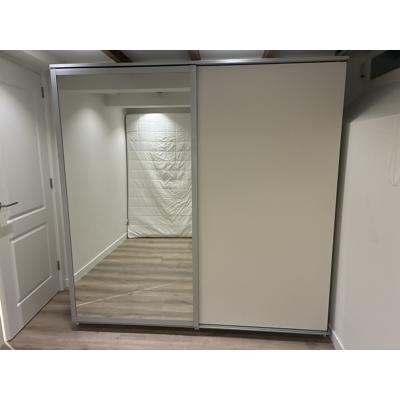 Pax kledingkast met spiegeldeur