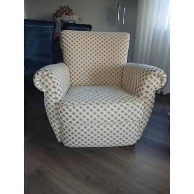 Fauteuil, in zeer goede staat. 