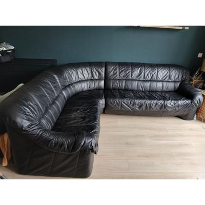 Gratis leren hoekbank - met gebruikssporen 