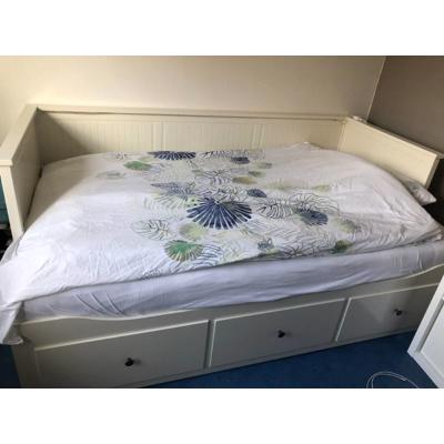 Gratis Hemnes uitschuifbaar bed IKEA 