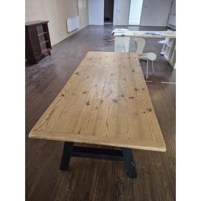 Solide tafel 210x90