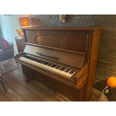 Hupfer piano uit 1926. 