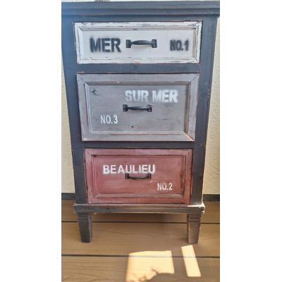 Ladekastje voor op het terras