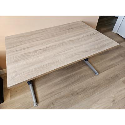 Bureau (in hoogte verstelbaar)