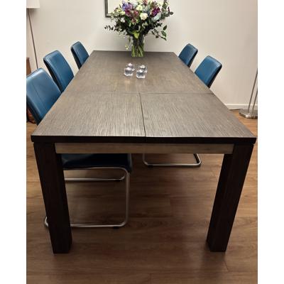 Donkerbruine eettafel – 6p - stevig en sfeervol