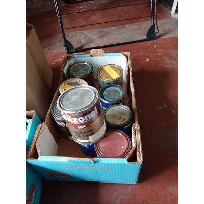 Buitenverf voor kozijnen en deuren kleuren oud hollands groen en schelpenwit